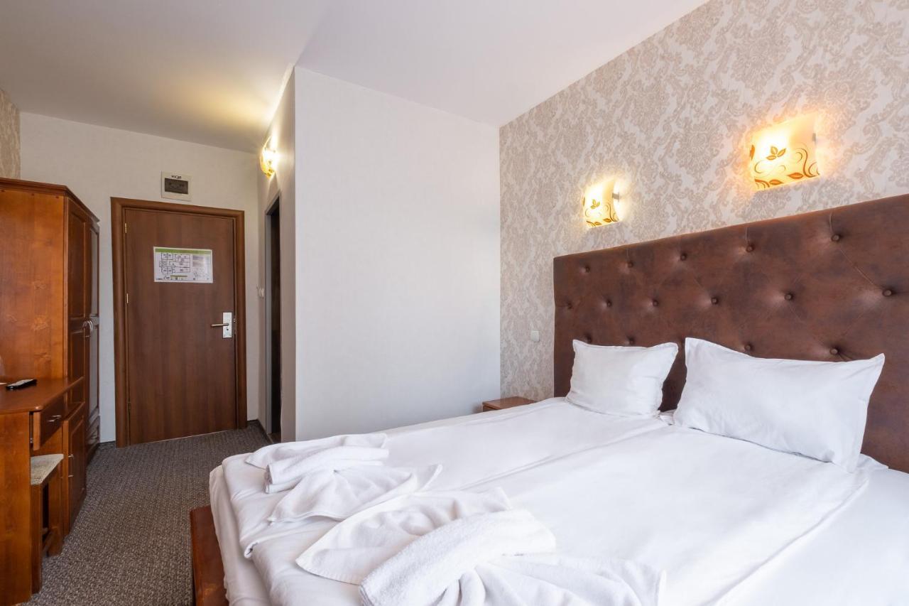 Hotel Complex Katalina Cigov Čark Exteriér fotografie