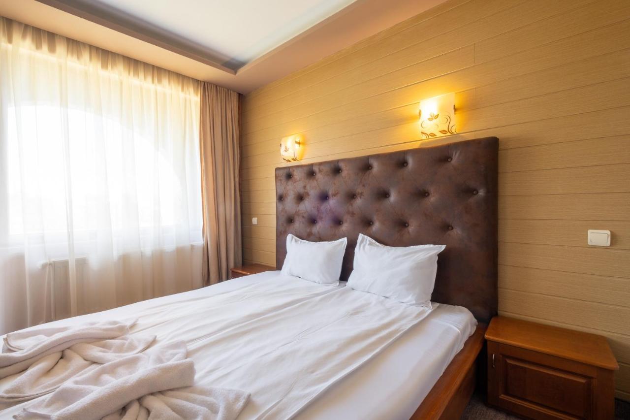 Hotel Complex Katalina Cigov Čark Exteriér fotografie