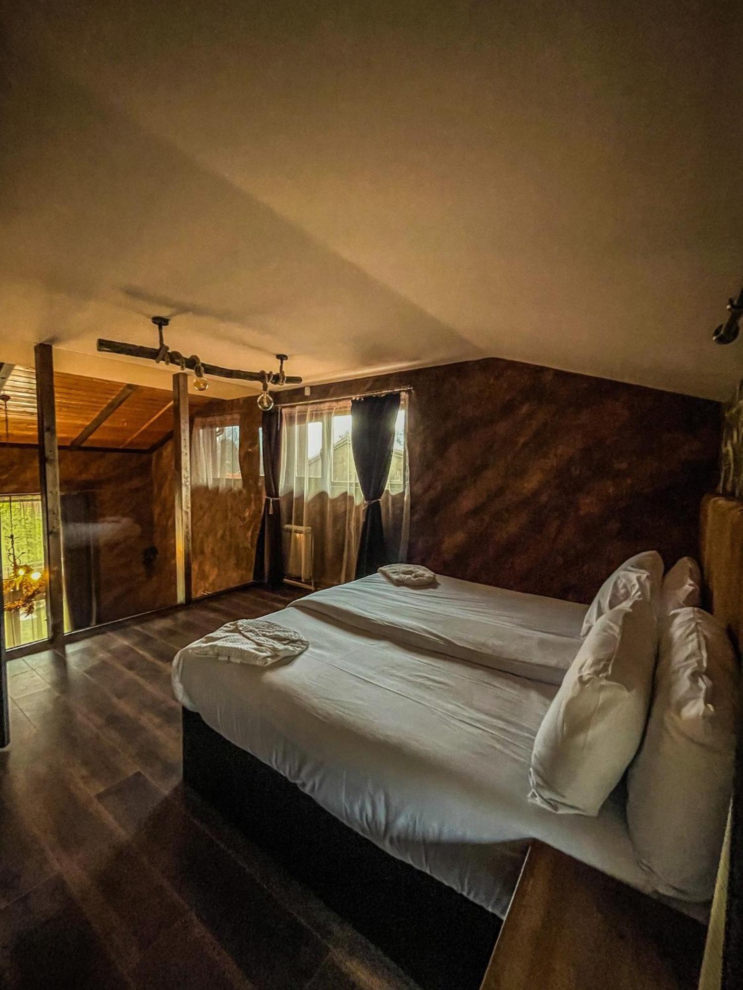 Hotel Complex Katalina Cigov Čark Exteriér fotografie