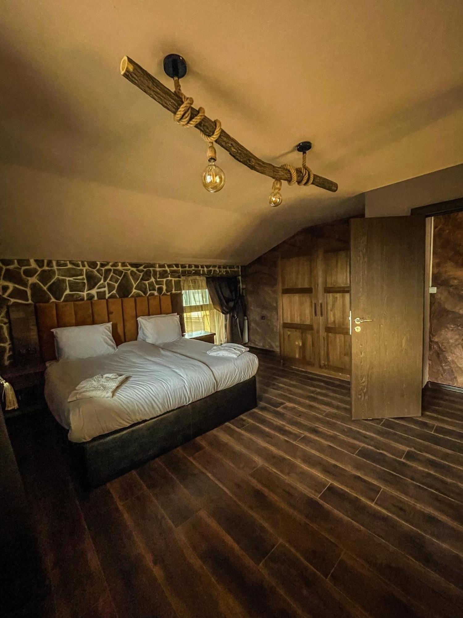 Hotel Complex Katalina Cigov Čark Exteriér fotografie