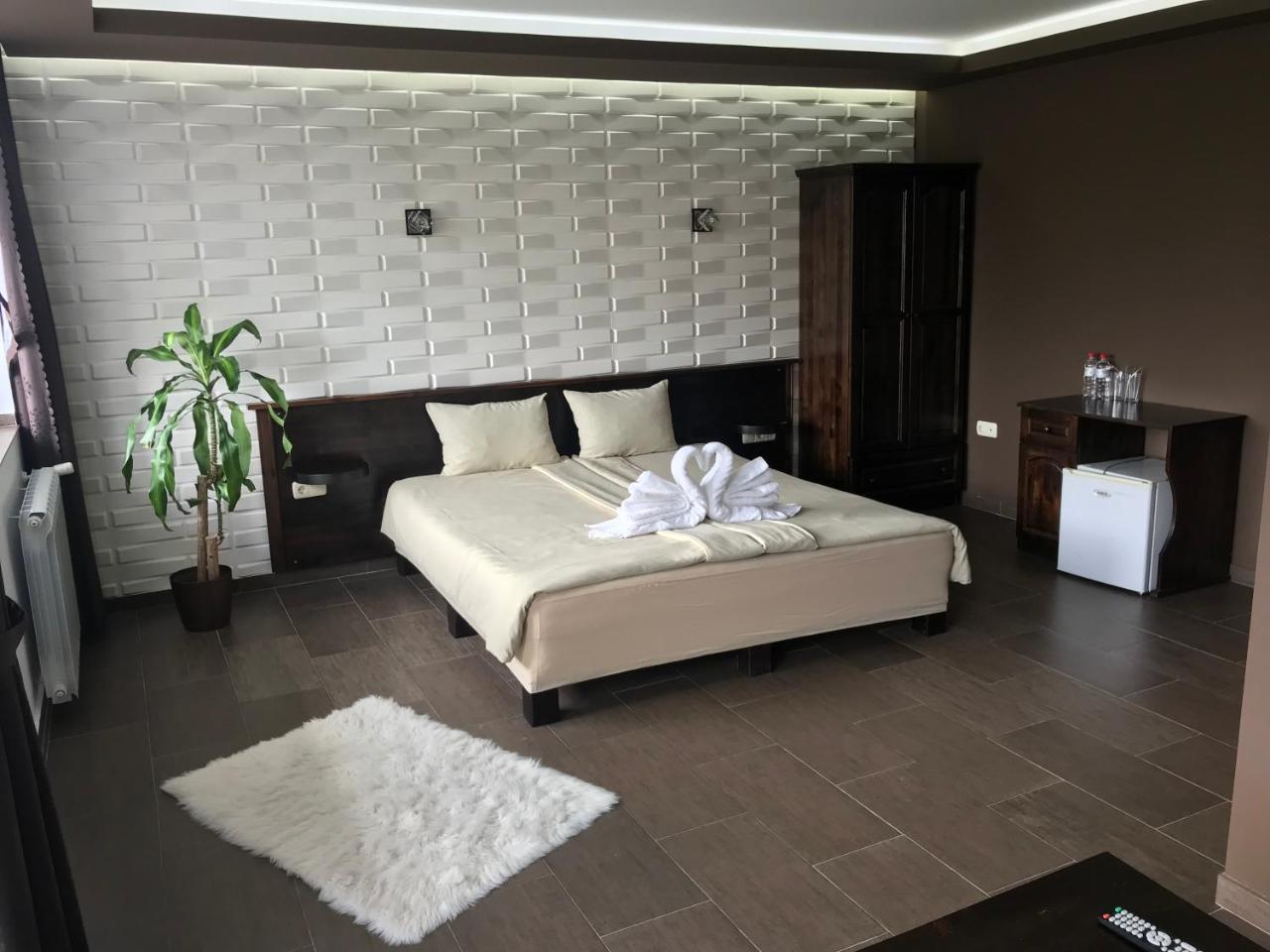 Hotel Complex Katalina Cigov Čark Exteriér fotografie